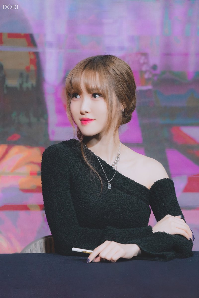 yuju pics tweet media
