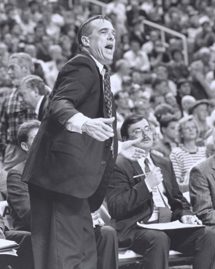 TerrapinHoops's tweet photo. The entire Maryland community mourns the loss of a great Terp, Billy Hahn 

Player: 1971-74
Assistant Coach: 1989-01

Our thoughts and prayers go out to his family and friends. https://t.co/awO50bD1q1