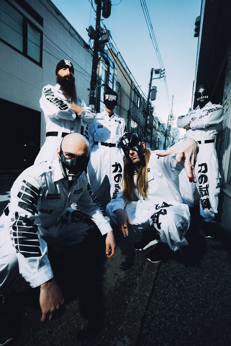 rotnsofficial's tweet image. Our new album "SHOWDOWN" is out now 🎊🖖🌸⚔👹 Available on all digital platforms and in every good record store 📀💿🌐「だから立って立って立ち直って」/ Pix by Berzerker.

➡️ rotn.afr.link/ShowdownWE ⬅️

#rotnsofficial #riseofthenorthstar #showdown #ライズ #thirdimpact