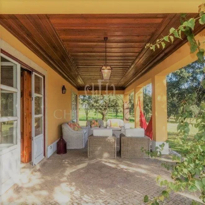 urbamarkt's tweet photo. 🌞Campaña #MediterraneanDream
Finca en Vila Chã de Ourique, Portugal
1.200.000  EUR + 170000m² + 🏊‍♀️🌻🏇
https://t.co/3uAWD7tkx6 
#realestate #expatlife #Home #bienesraíces #finca #property #establos https://t.co/kyOjfWLZKU