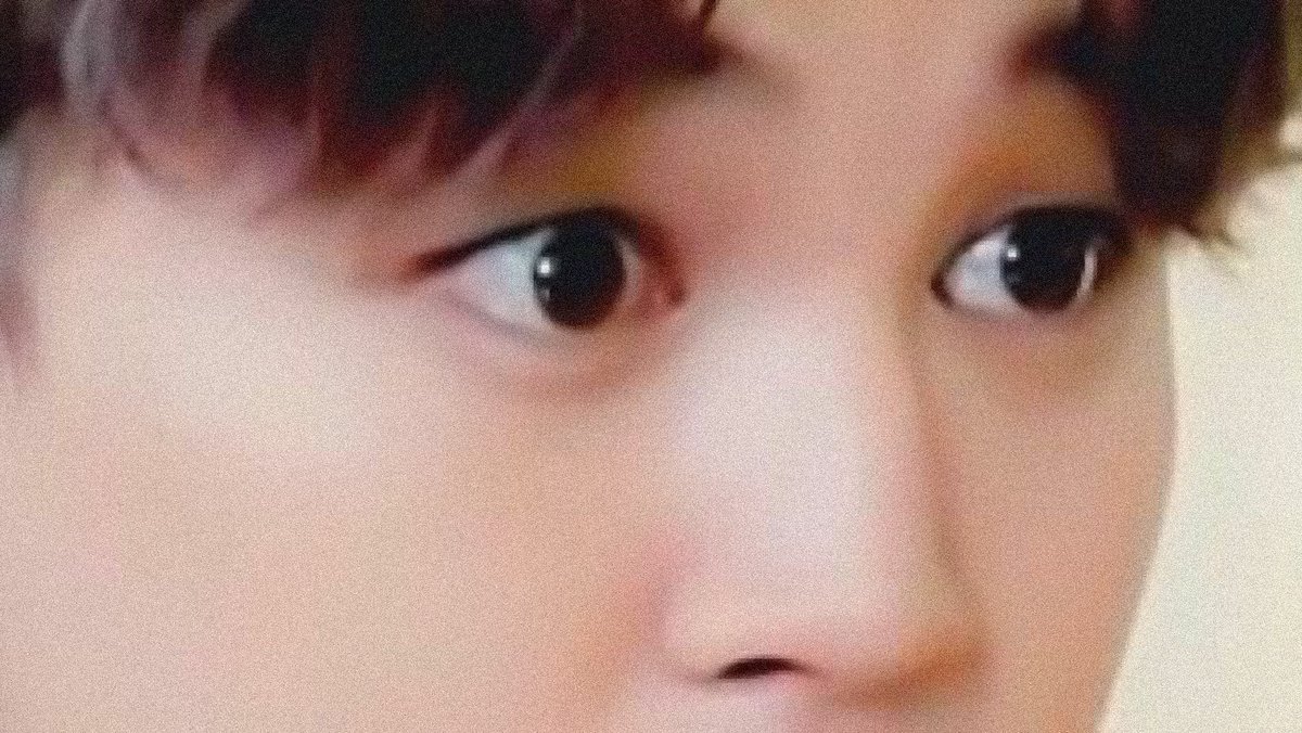 librafolders's tweet photo. jimin’s eyes                      also jimin’s eyes https://t.co/fdAFHgqy9H