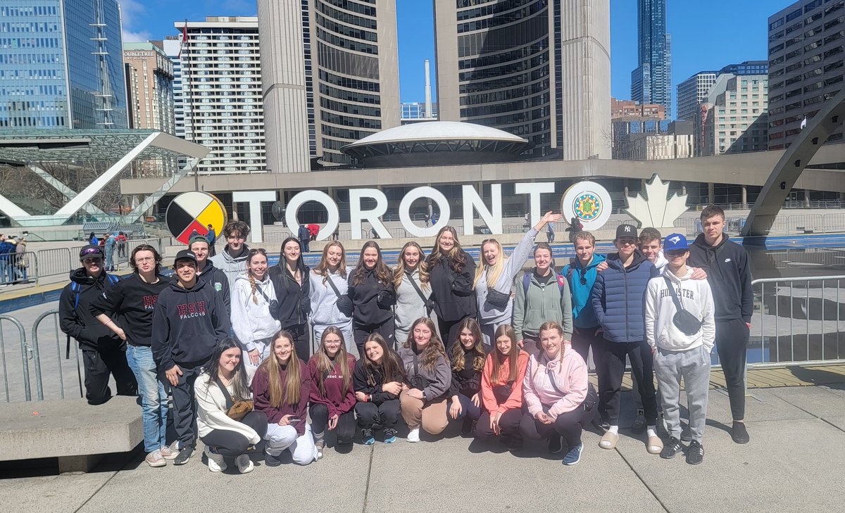 Beautiful but cold day here in Toronto 🇨🇦🍁