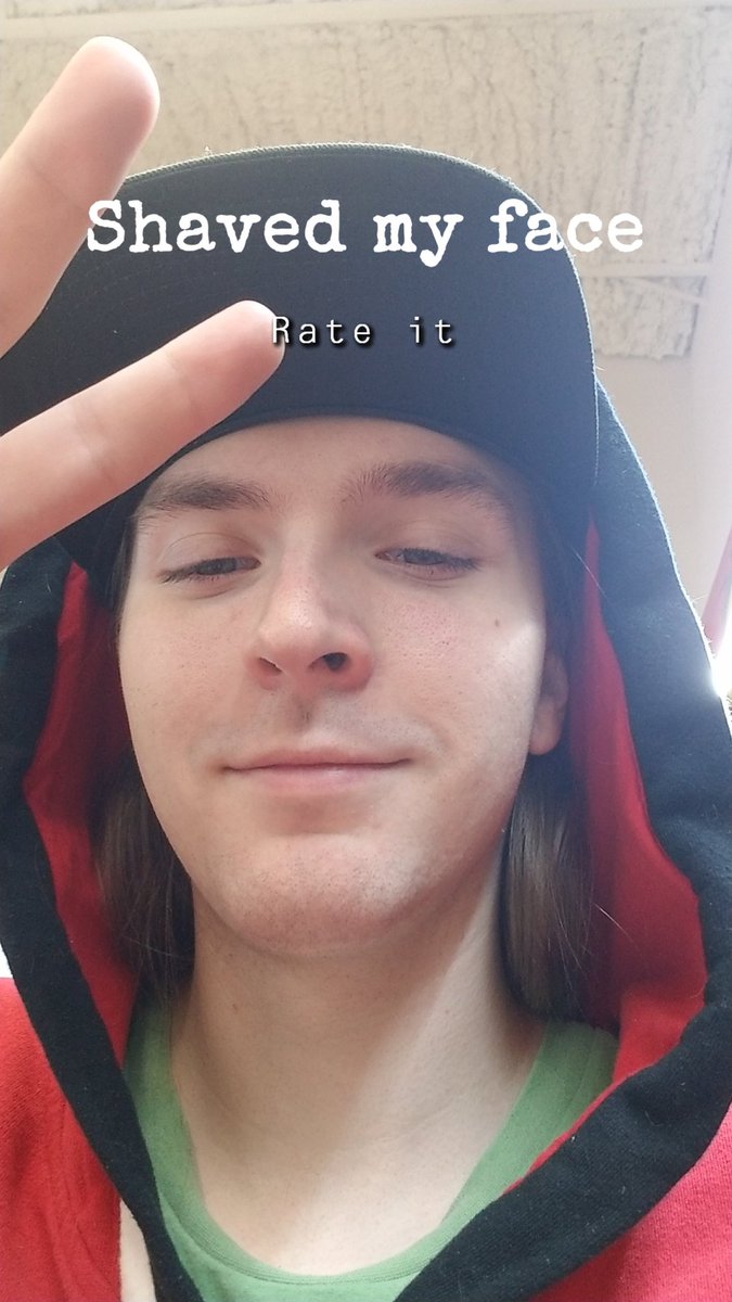 DustinEpicHardy's tweet photo. I shaved
Everyone saying I got a baby face now smh https://t.co/IPL3E5aGLl