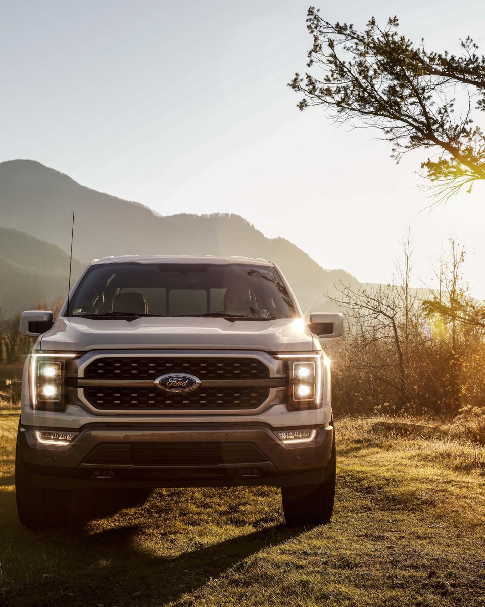 Spring views🌷
.
.
.
#ford #spring #sunrise #views #fiestaford #ford