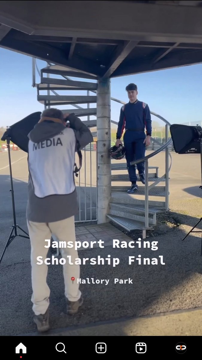 Charlie Thompson tweet media