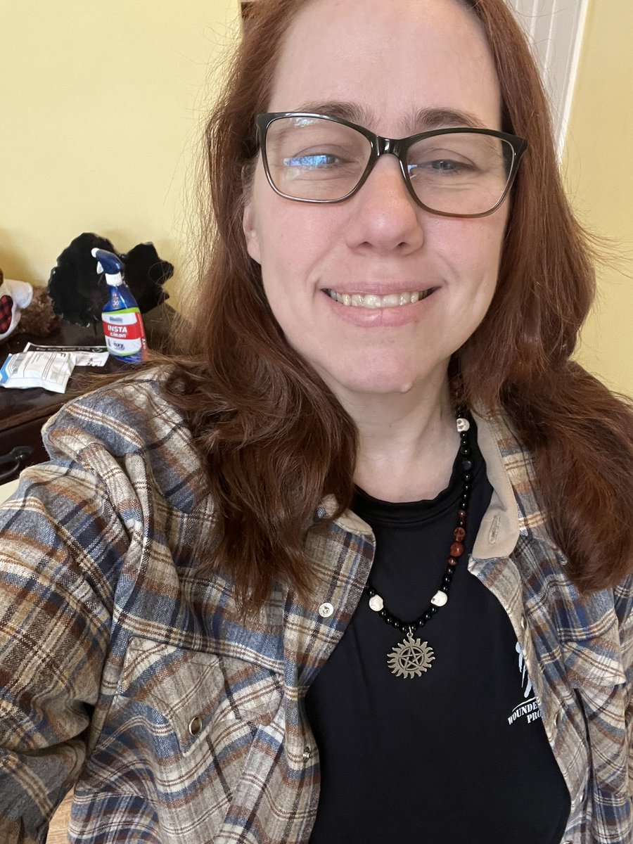 JulSPNForever67's tweet image. To any of the #SPNFamily headed to NJ next week, if you see me, please say hi. I love to meet and hug new friends. Can’t wait to meet and or see you. #SPNFamilyForever #NJCon