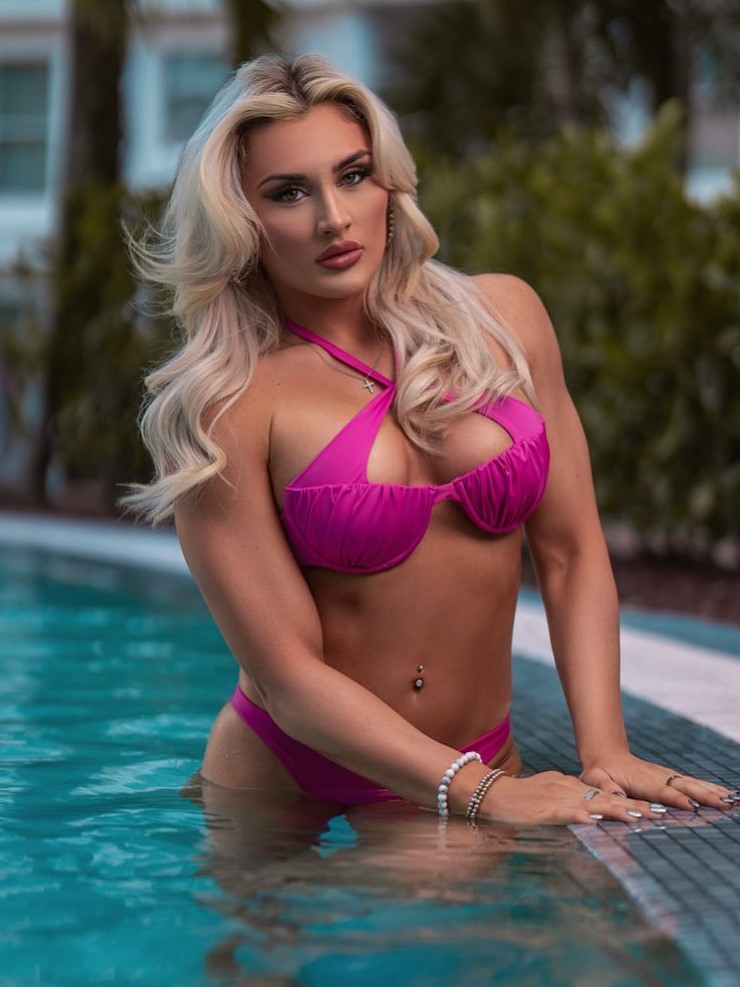 “I Saw A Little Bit Of Me In Charlotte,” Bombshell WWE Superstar Reveals Her Inspiration 2