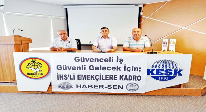 PTT'ye KPSS ile atanan 375 sayılı KHK ek 27 Md göre istihdam edilen İDARİ HİZMET SÖZLEŞMELİ personel KADRO istiyor.
<a href="/KESKHaberSen/">HABER-SEN</a> 
#pttihslilerekadro