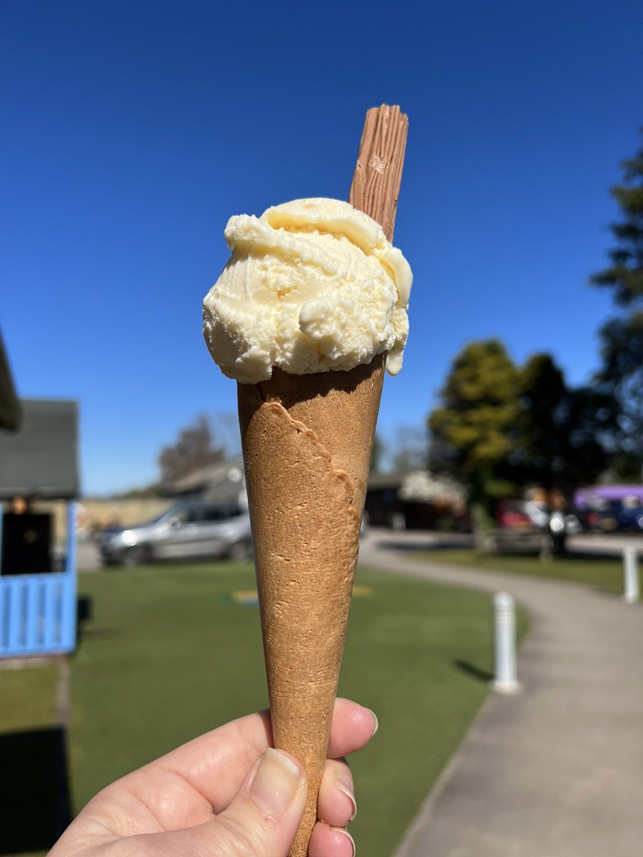 Nothing like a #honeycomb cone on a sunny day 🤩🍦<a href="/AbakhanFabrics/">Abakhan</a> Mostyn 🤩 #abakhanvillage