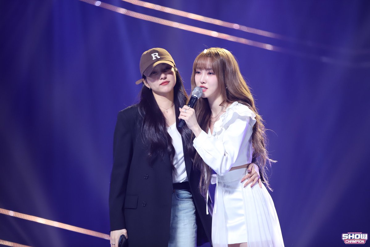 yuju pics tweet media