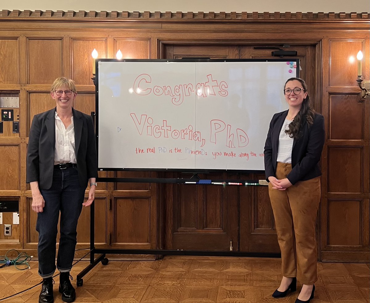 KiesslingGroup's tweet photo. Introducing Dr. @vicmarando!🎊Her PhD on mycobacterial cell wall labelling strategies thru biosynthetic incorporation launched many successful applications, collaborations, &amp; new projects. We can't wait to see her excel in her postdoc @harvardmed w Suzanne Walker. Congrats!🎉 https://t.co/Jr01mJn3tA