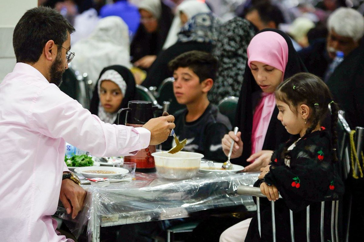 ImamRezaEN's tweet photo. The holy Prophet (sa): Blessed are those who got hungry and thirsty for the sake of God. They will be satiated on the Day of Resurrection.

Wasa’il al-Shia, vol. 7, vol. 299 https://t.co/J45agfejpq