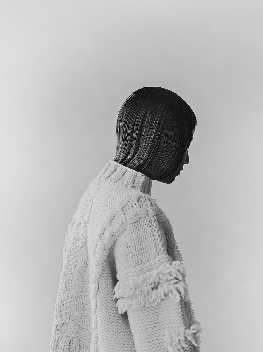 ModernAnalogue's tweet photo. ARTIST FEATURE #63: Selected Works by Ray Vázquez (@rayvazzquez) — Monochromatic minimalist fine art portraits and still life photographs.

Check out more of his beautiful work and read his story here https://t.co/d4FSsA2t4C https://t.co/yTpQpXmcyn