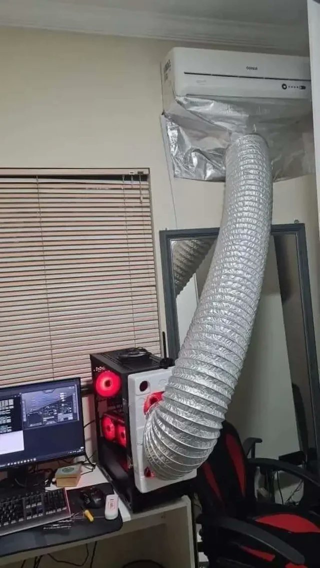 PRobottronsam's tweet photo. pov: you own a intel Mac https://t.co/UsYuDj7nrL