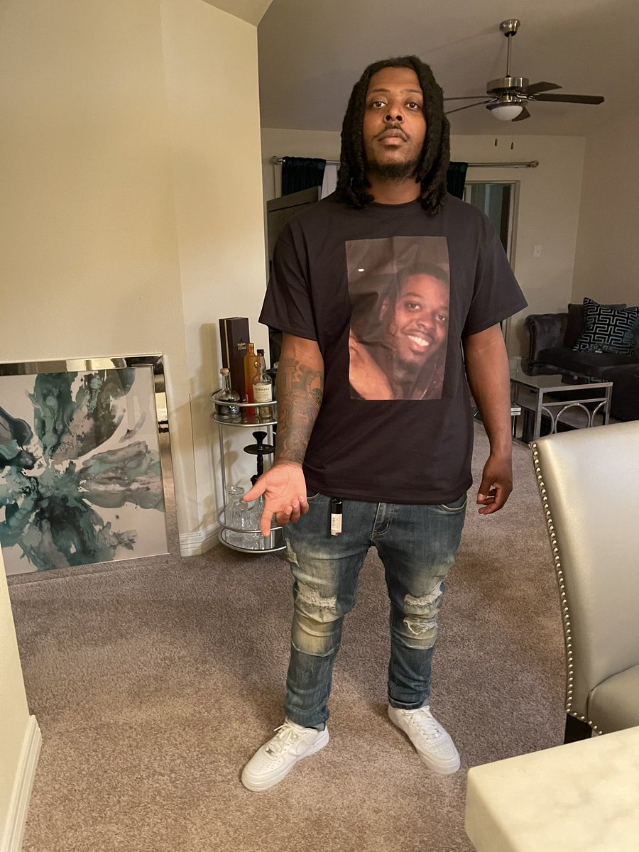 Tha_Gary_Goon's tweet photo. Happy birthday 🎉🎊 to my big brother 🕊️🙏🏿 #LLBubba https://t.co/p5qMInbVfi