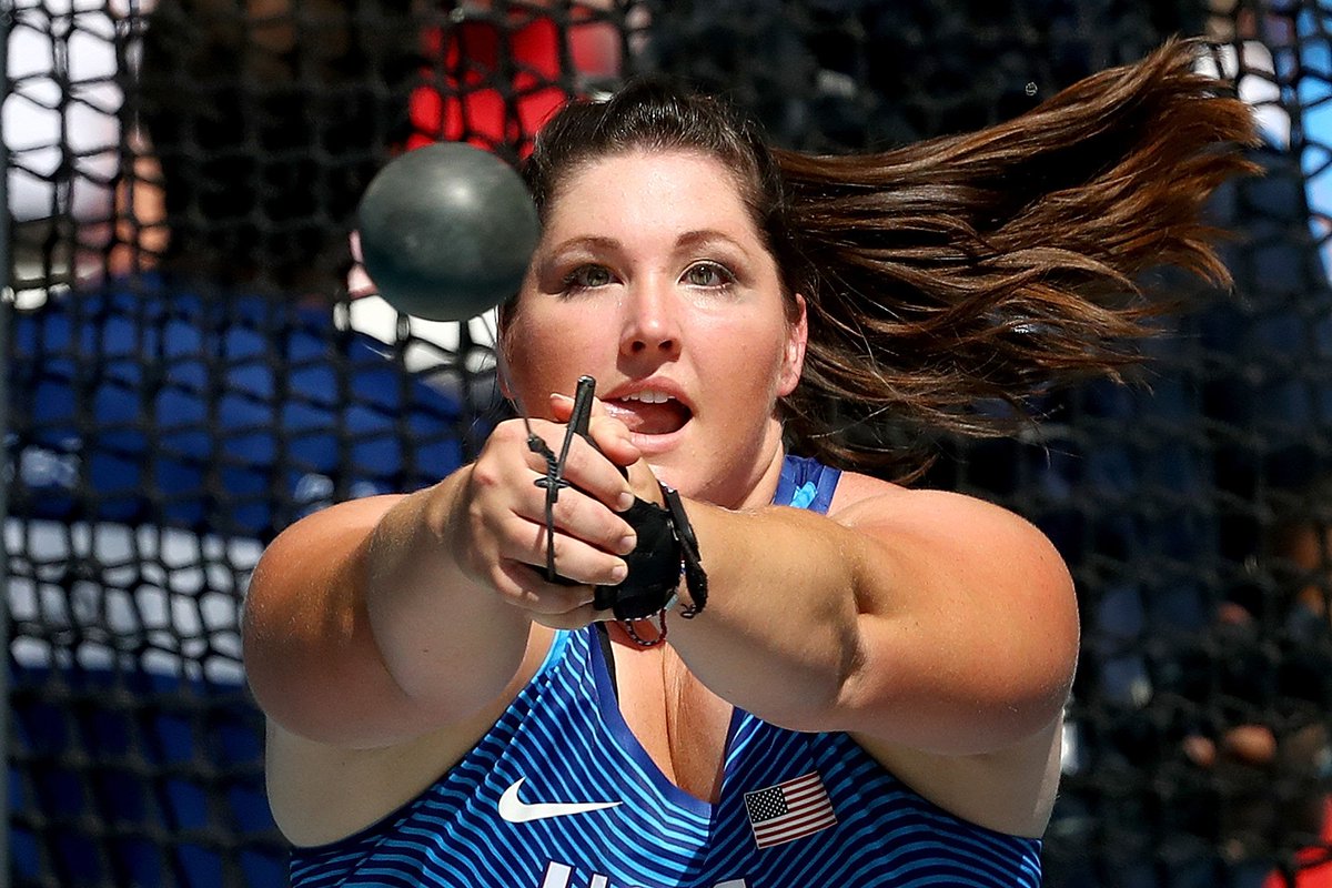 Come see World Champion hammer thrower and two-time Olympian <a href="/DeannaPrice32/">Deanna</a> in action tomorrow! 

🔶 Price recently set the new World Record in the weight throw at 26.02m (85-4 1/2). 
🔷 She holds the American Record in the hammer throw at 80.31m (263-5).

#Illini I #HTTO