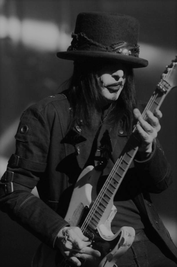 butterflykatten's tweet photo. Trending
Mick Mars
3,370 Tweets  

Lets Get #IStandWithMick Trending too &amp; Show our support, love,and respect for the Legend &amp; Warrior 
#MickMars 👽🎸💥 https://t.co/WXBIbgywSn