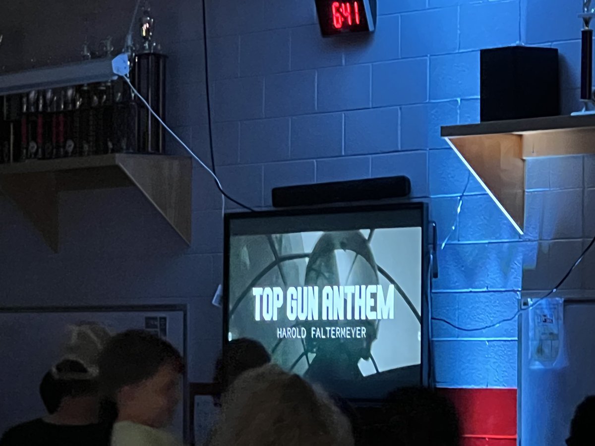 Julie Walker tweet media