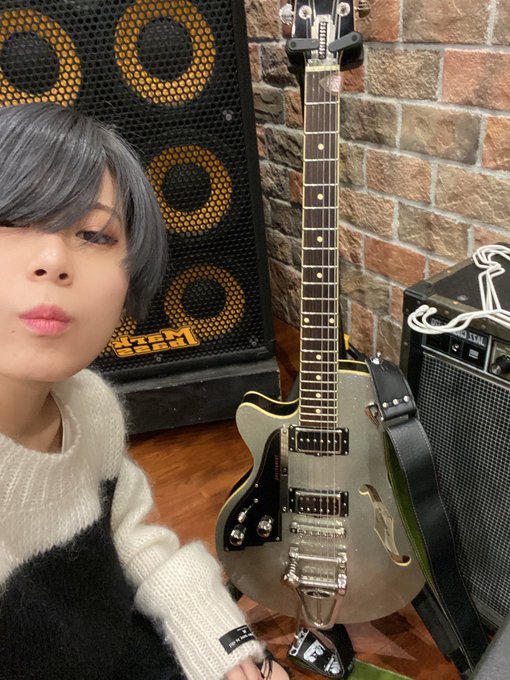 注目のブランド 非売品 www 椎名林檎 製品保証 イヤホン内蔵パーカー