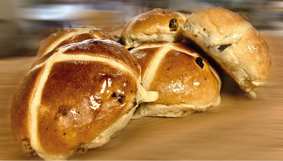ShopPenhow's tweet photo. Tomorrow we will be selling  Hot cross buns freshly baked by The Village_Caerleon
They should be available from about 9.15am.
Don't forget our Easter Raffle - £1 per strip of tickets for a chance to win some sweet treats!
We will be open tomorrow 9.00am till 1.00pm.
#hotcrossbuns https://t.co/kKgcqERgsW