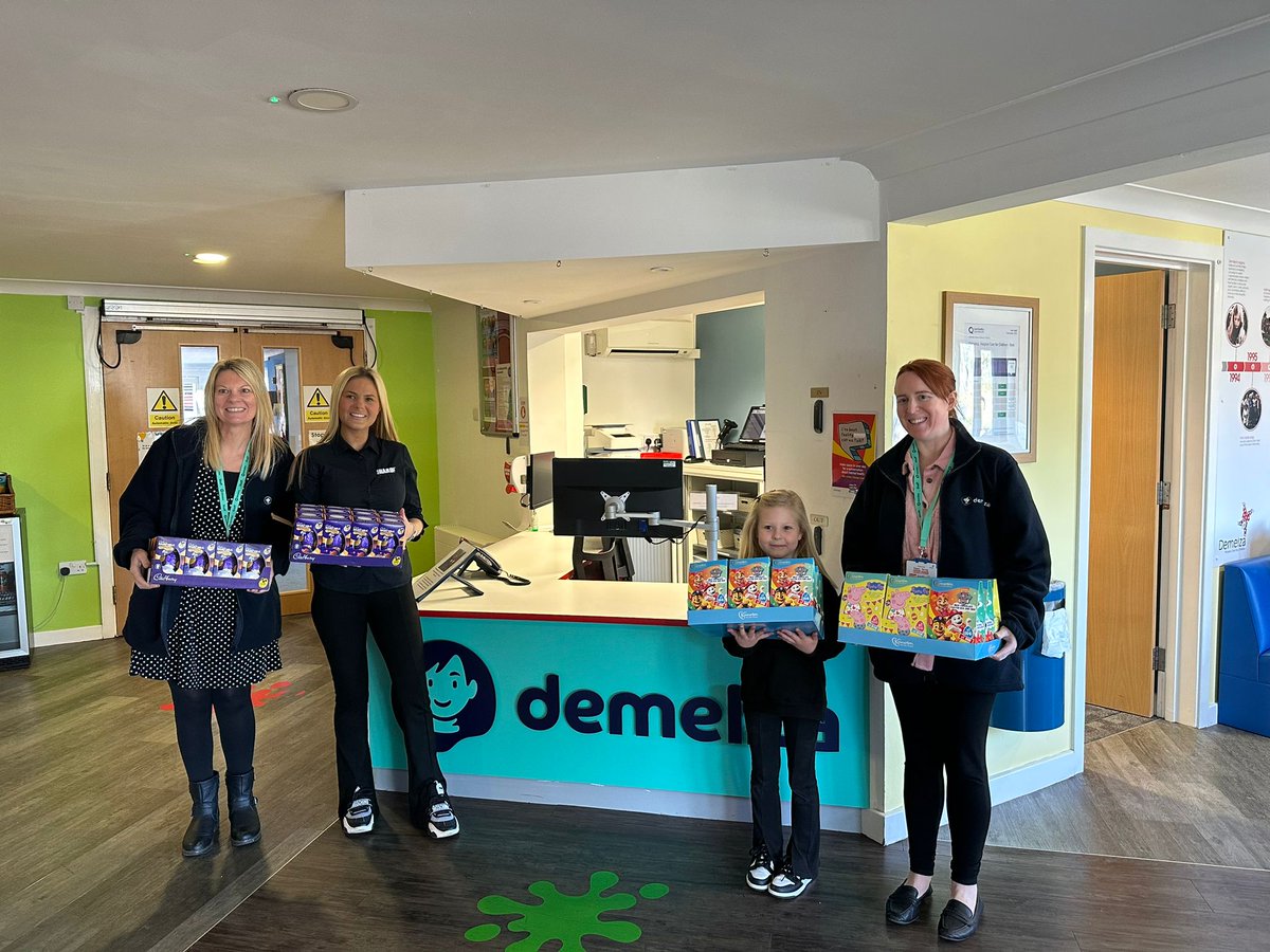 🚨 Record-breaking donation!

We are delighted to say that our yearly Easter egg fundraiser for <a href="/DemelzaCharity/">Demelza Charity</a> has reached new heights. We had the pleasure to donate 413 Easter eggs this week.

Full Story:
team-hard.com/team-hard-dona…

#TeamHARD #GoHardorGoHome #DemelzaHospice