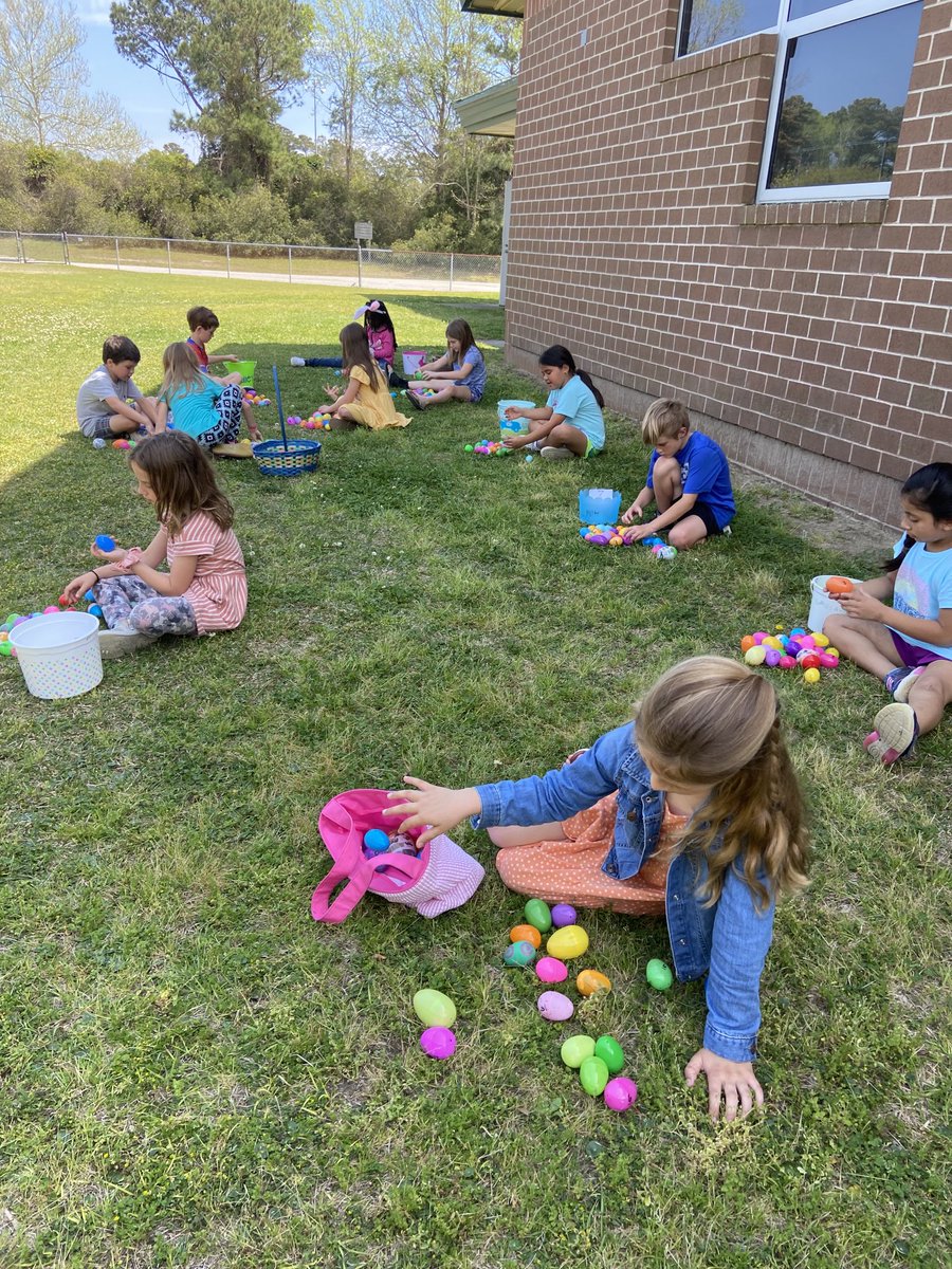 MrsMichaux's tweet photo. So much fun this week at ⁦@MCPSsandcastle⁩. #teammcps #brightertogether https://t.co/ytUNIc2PO5