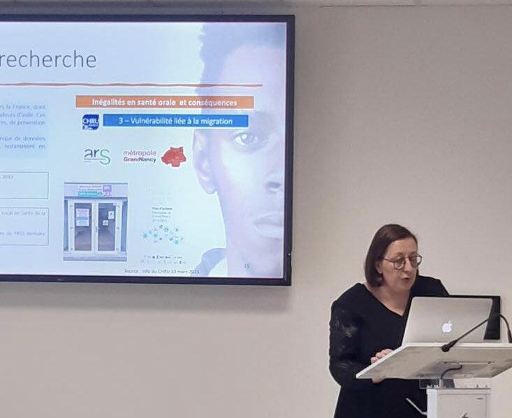 CLEMENTCELINE5's tweet photo. Hier, soutenance de mon HDR intitulée "Parcours des personnes en santé orale : de la prévention aux soins, des territoires à l'hôpital". Merci à mon jury composé des Prs V Bertaud, J Valcarcel, B Foti, et F Carrouel et de Pr Bernard Kabuth ! @Univ_Lorraine #Interpsy axe Prisme https://t.co/2qVvxXsz8C