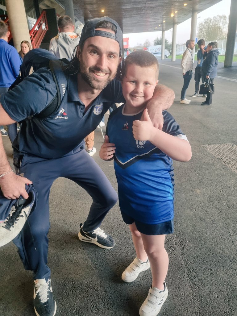 Steeley0504 tweet media