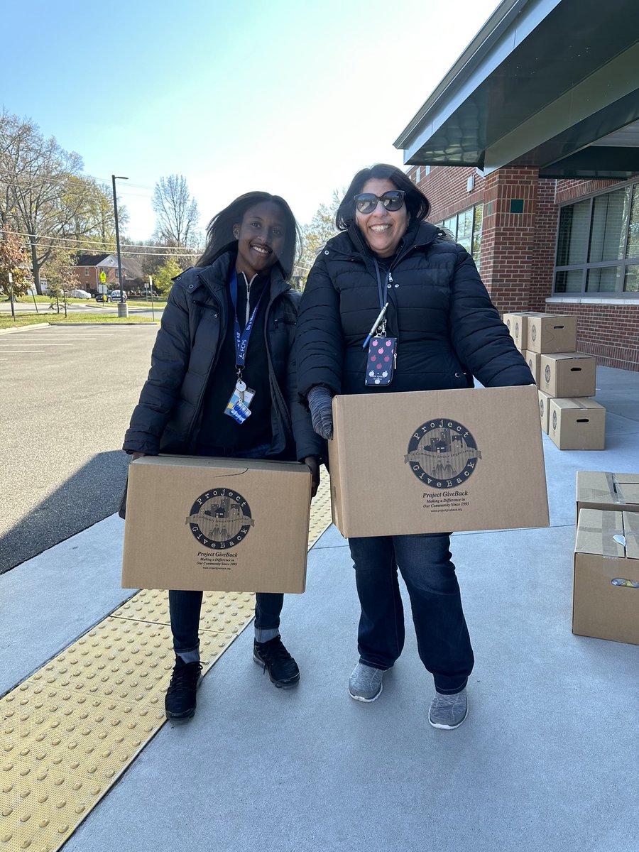 Stratford Landing ES tweet media