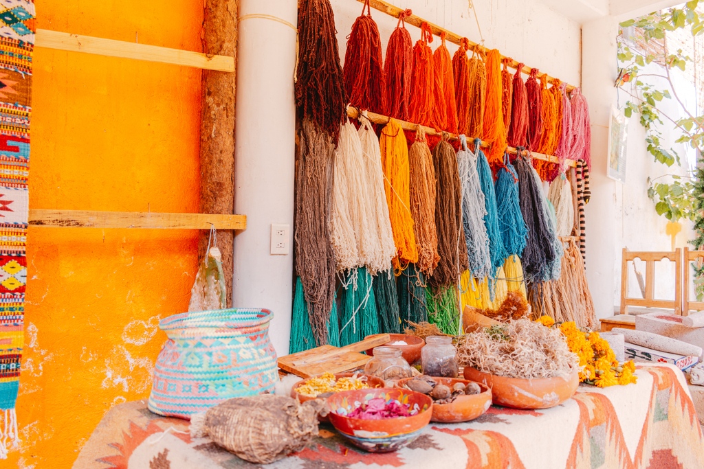 hackerparadise's tweet image. If you&apos;re wanderlusting to experience authentic #Oaxaca, #Mexico while in its prime, we suggest getting there ASAP. In the mood to do it with a built-in community of new friends besties? Chat with our team about reserving a spot! 

Apply today! bit.ly/HP_Oaxaca