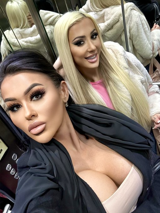 Up to no good on a Good Friday with this hottie 😈 @SkylerMcKayXXX 🖤 https://t.co/fbU8kumrjf<a href="/tag/fridaymood"class="tags"><span>#fridaymood</span></a>