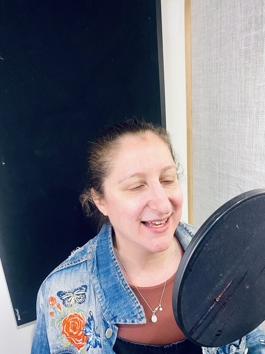 The_Honey_G's tweet photo. Back in my happy place today recording a new song. My love for songwriting and performing is inspired by real events. If you are intrigued then stick around for more updates….

New music coming soon #recordingstudio 
#honeyg https://t.co/NlxdRTtrQp