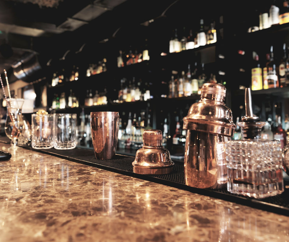 RiverHouseBR's tweet photo. Looking for a place to brunch this weekend? The Main Lobby is the perfect place for food and drinks!🍹  Located right down the street from #RiverHouseBR and opened from 12pm - 12am. 

📸: @themainlobby_br https://t.co/DUvU1nq2YG