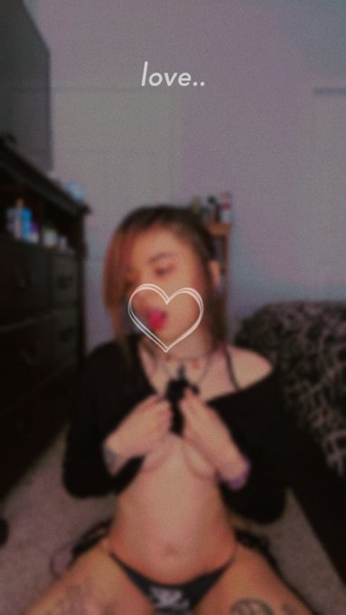 👀🤤 relaxing🤫 https://t.co/Pmy2qnD1MB