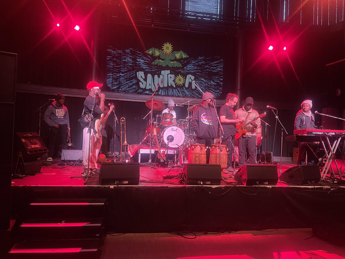 Rotterdam 🇳🇱🇳🇱🇳🇱
we r ready for you tonight with highlife fire 
@groundsrotterdam 

#ontour #santrofi #highlife #eurotour