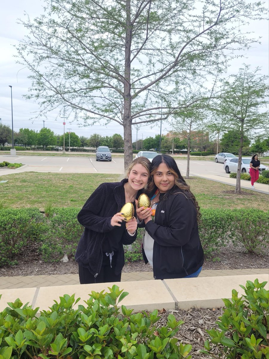 VHPDocs's tweet image. We had such a great Easter Egg hunt with our peeps this afternoon! Have a Hoppy Easter weekend everyone! #EasterEggHunt #HappyEaster #ThrivingTogether #NorthTexasFamilyMedicine #PrimaryCare 🐰🐣