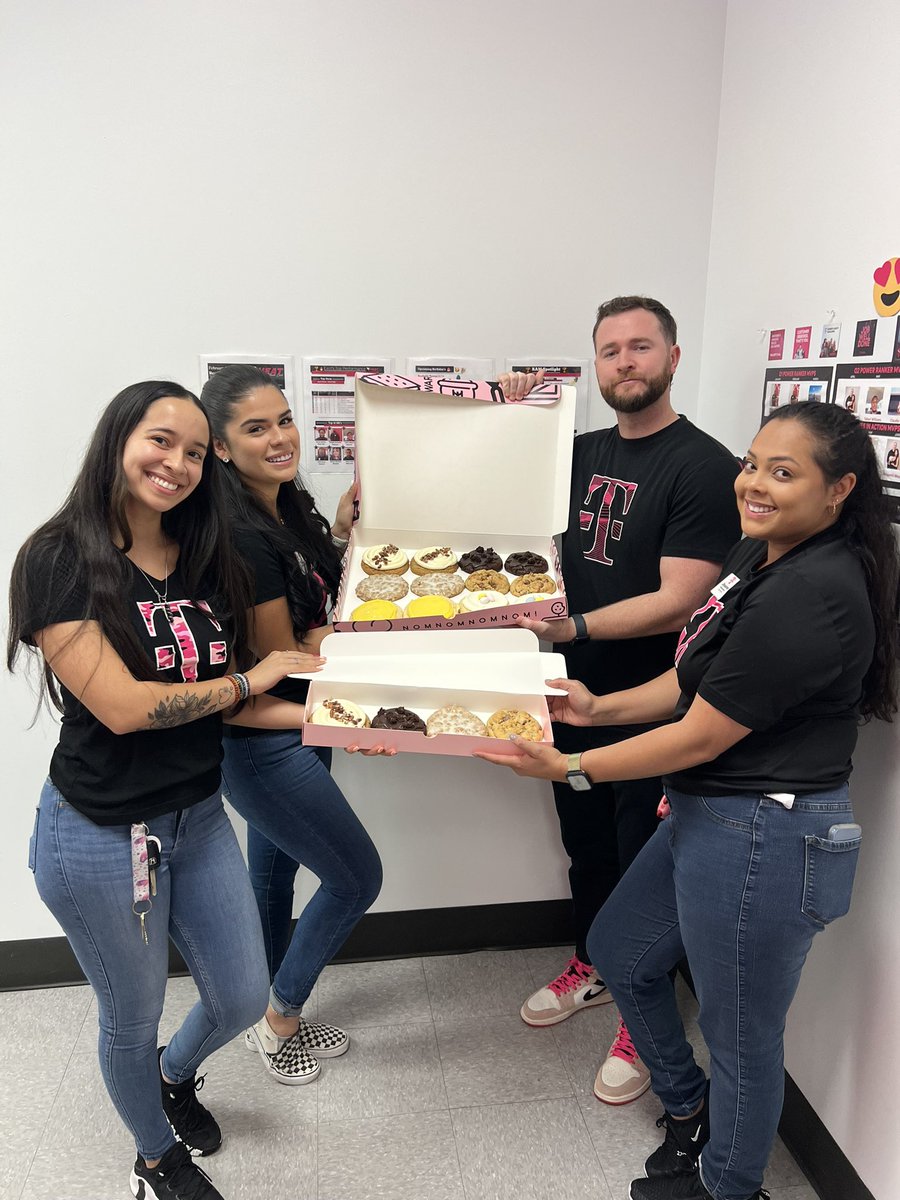 Happy Friday! 💗 our team won the HSI contest… &amp; that’s the way the cookie crumbl’s  🍪🏆