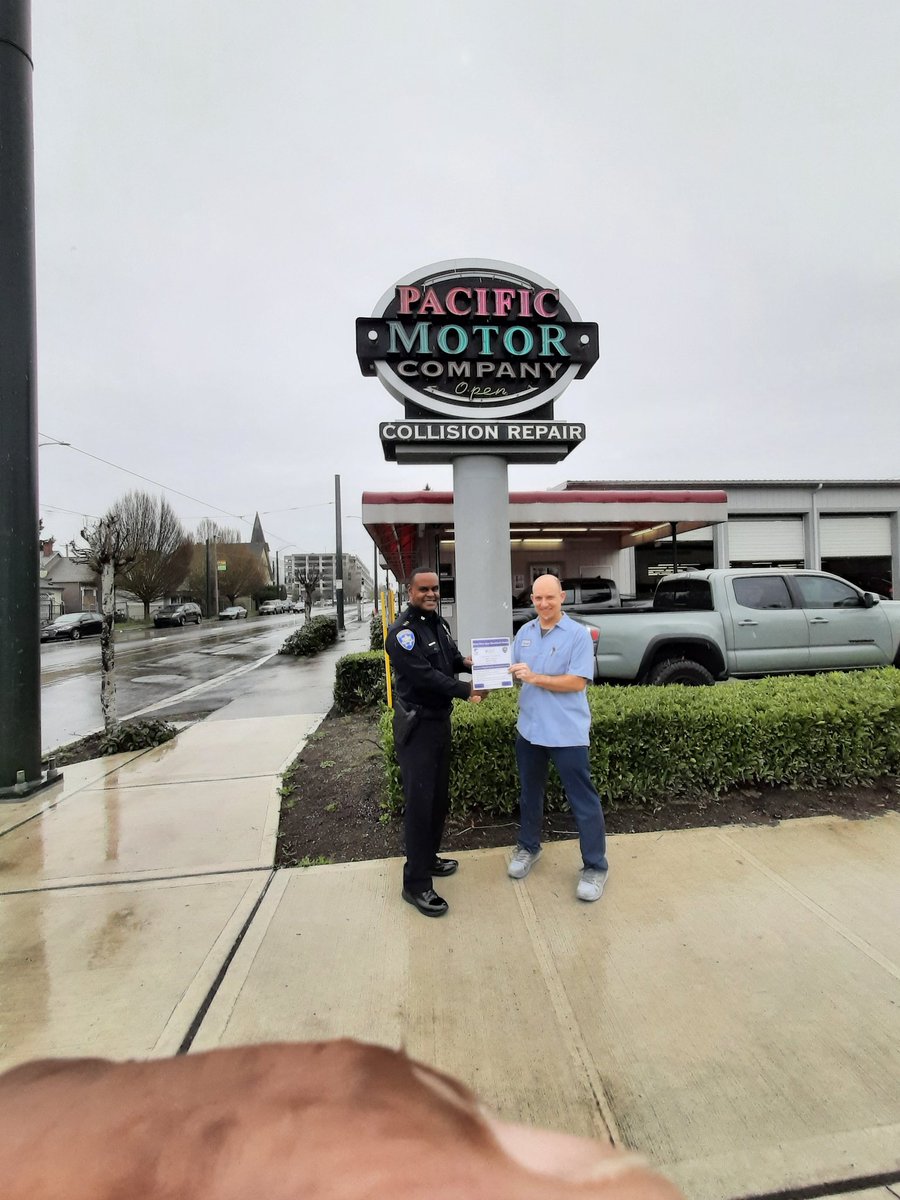 TacomaPD's tweet photo. Tacoma PD, Children's Advocacy Center, n Mary Bridge Children's realize how important it is to
 remove guns off the street. Tacoma Police Chief Avery Moore is in the community  personally passing out fliers to local businesses and citizens to promote the event. #Tacoma Bervin https://t.co/HMOFHQjOXY