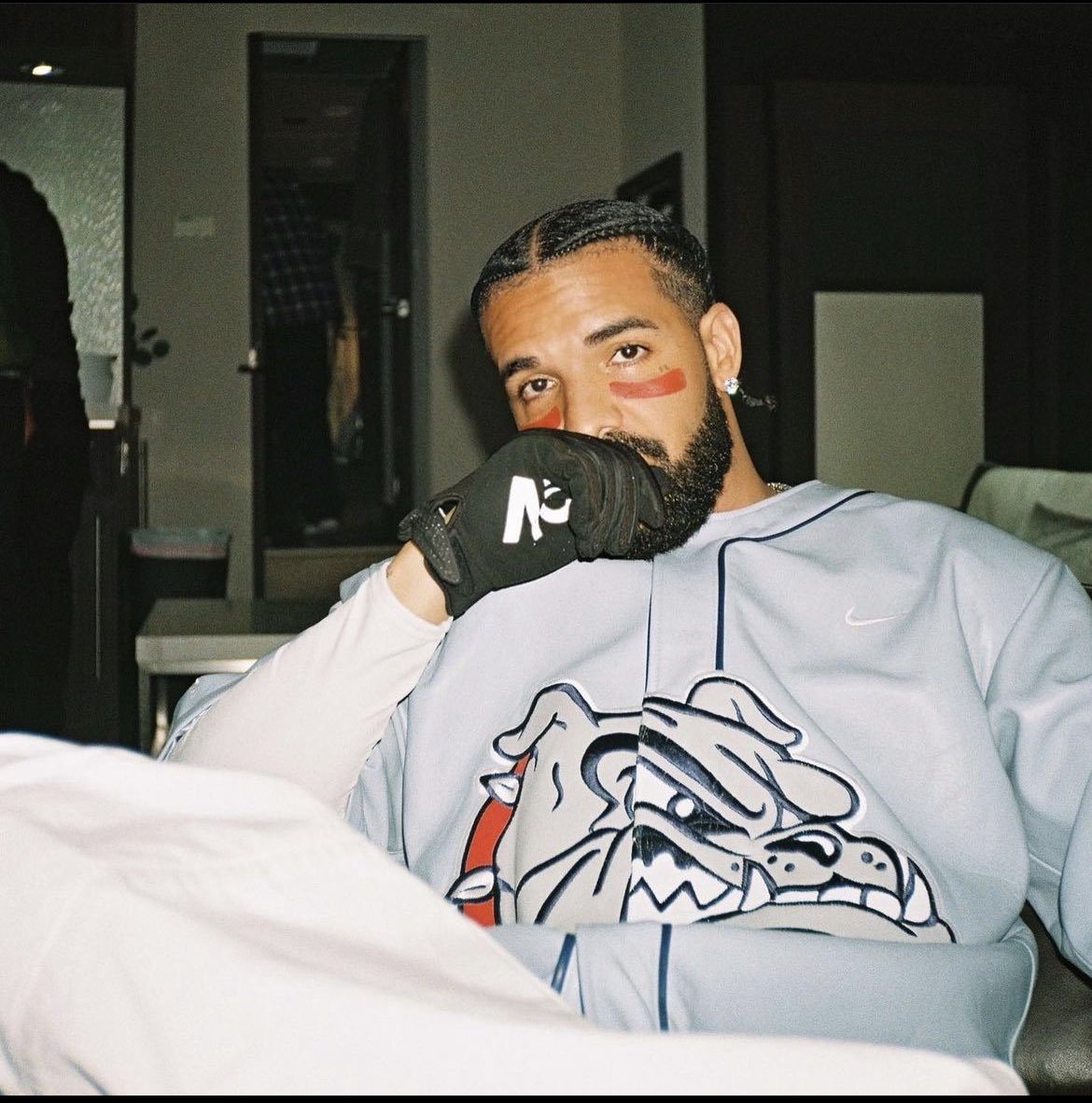 AllRapTakes tweet media