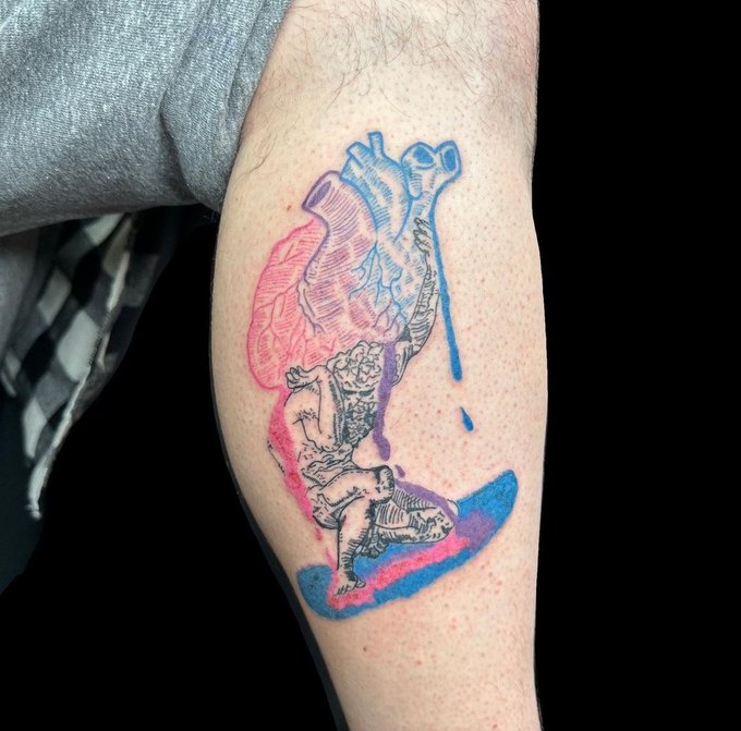 I got a new tattoo!! 🤩 So ready to get another one already lol! ✒️✒️✒️ https://t.co/bhjCPSkI4T
