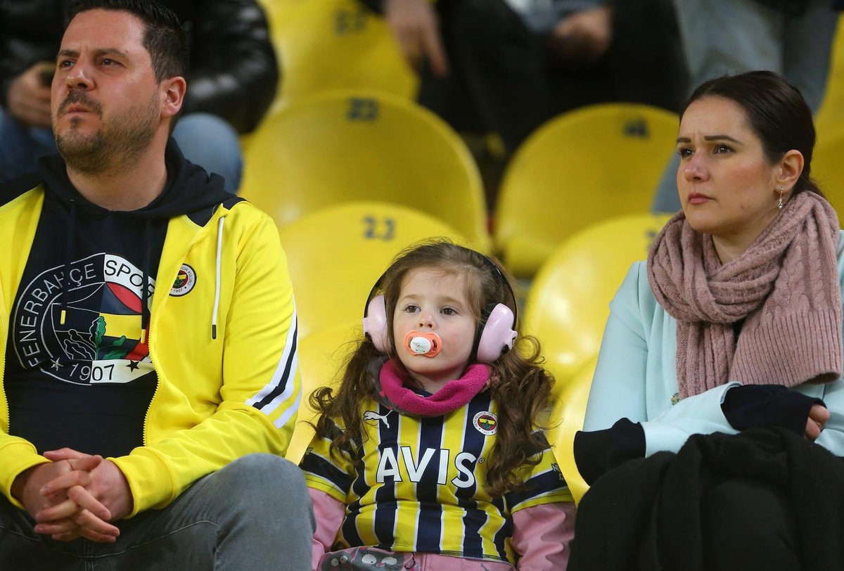 harbiden öyle çok uçuk kaçık hayallerde gözümüz yok bizim…