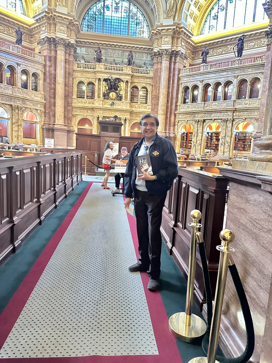 SharadCJaitly's tweet image. My #HumanElement finds it’s soul @librarycongress  📚📚📚
Always Human Element prevails in all personal professional &amp;amp; interactive relationships. 
Rediscover. Reinvigorate. Revive. And
Reinvent. 
Always 
#FindingTheHumanElement 📚