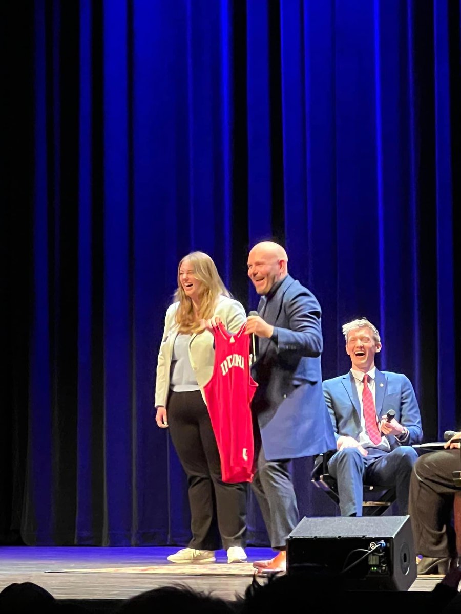 Mr Worldwide 🤝 Indiana #IUB