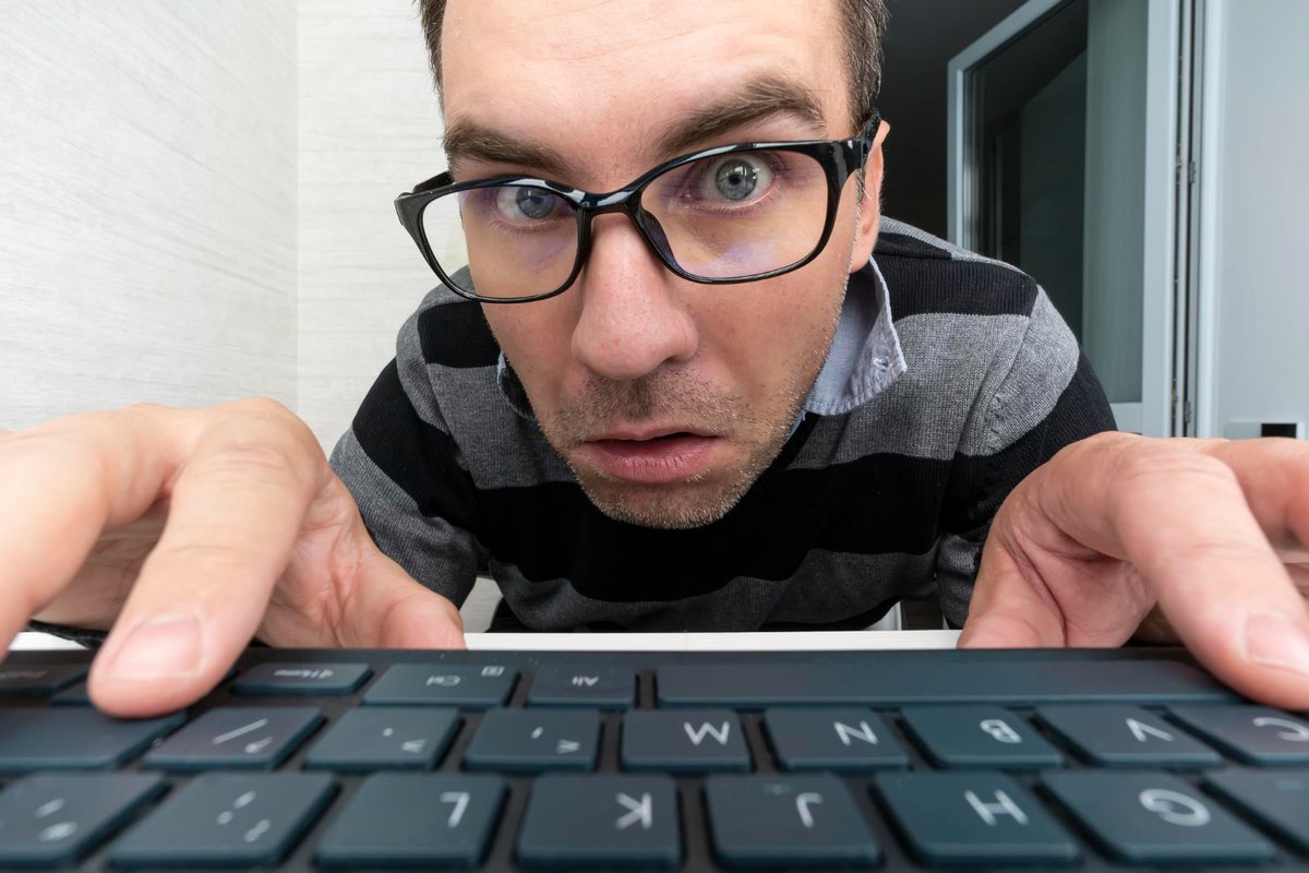 Sphinx_Flash's tweet image. Wenn Du feststellst, dass Du die ganze Zeit am falschen Branch gearbeitet hast:

#programmermemes #meme #webdeveloper #devmemes