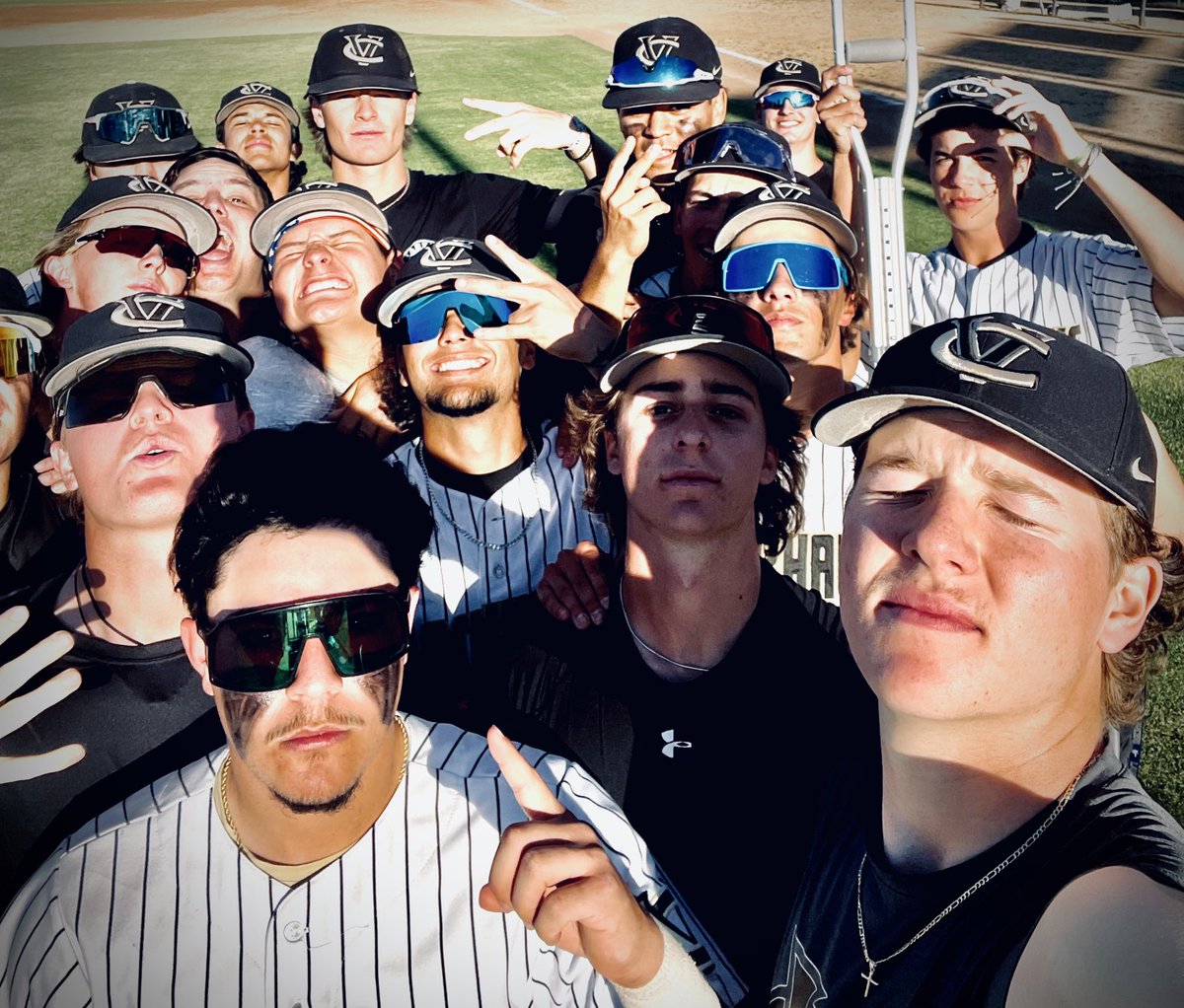 CVBHawkBaseball's tweet photo. CV(12-5;3-3) gets the W over the 🤠as WP- Kade Finazzo CG 7ip-2h-6k-3bb. #LanceUp
Leading 🦅
M. Bline 2-3 w/a dub
J. Earl 1-2
M. DiCarlo 1-3
C. Lemler 1-3
I. Rodriguez 1-3,1rbi
#WErCV #CLASS #PoundTheStone #WIN #littlestuff #EvenIf #DoItAnyway #LifeStory #OakTree #dirtclods https://t.co/pWHRWG3NjH
