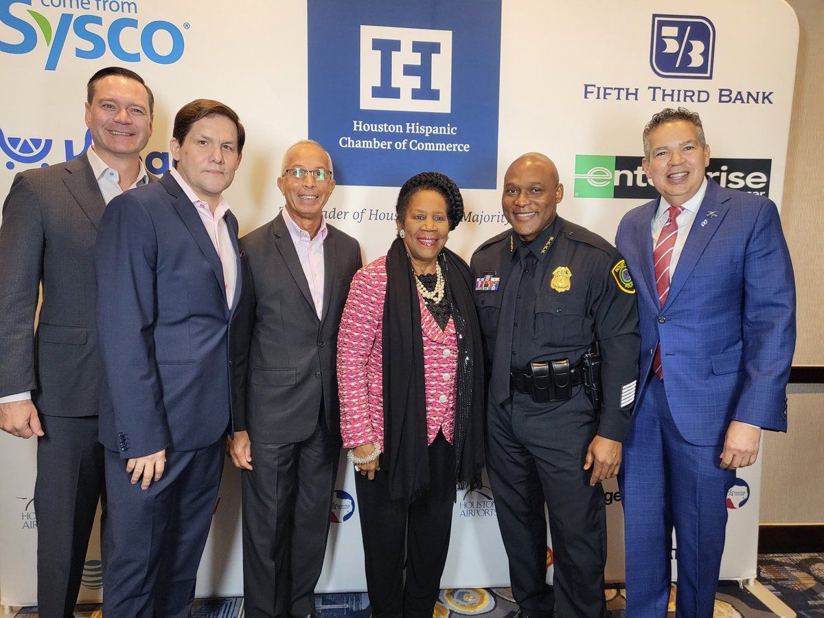 houstonstyle's tweet photo. Great to see many of our elected officials and political candidates supporting @HispanicHouston!
#HispanicHouston #Teamstylemag https://t.co/WazaFZ6wLA