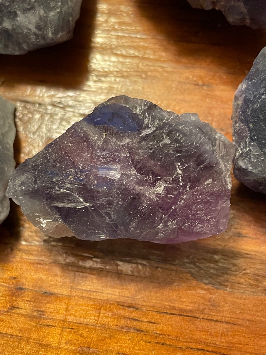 Snapdragon1333's tweet photo. Haha hi gamers I completely forgot about this series. Anyways these are my pieces of fluorite! A fun fact about fluorite is that pure fluorite is actually clear, and the classic green/purple is from various impurities! #Snaprocks https://t.co/weWa4FJmwG