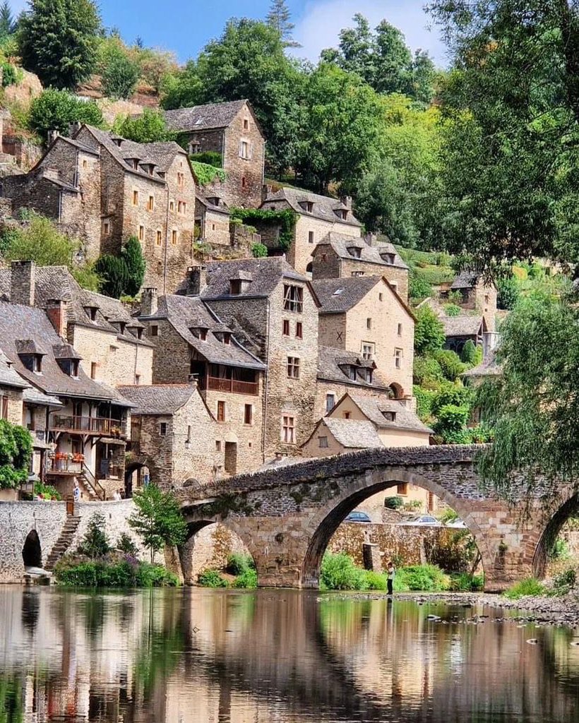 Belcastel, France 🇫🇷