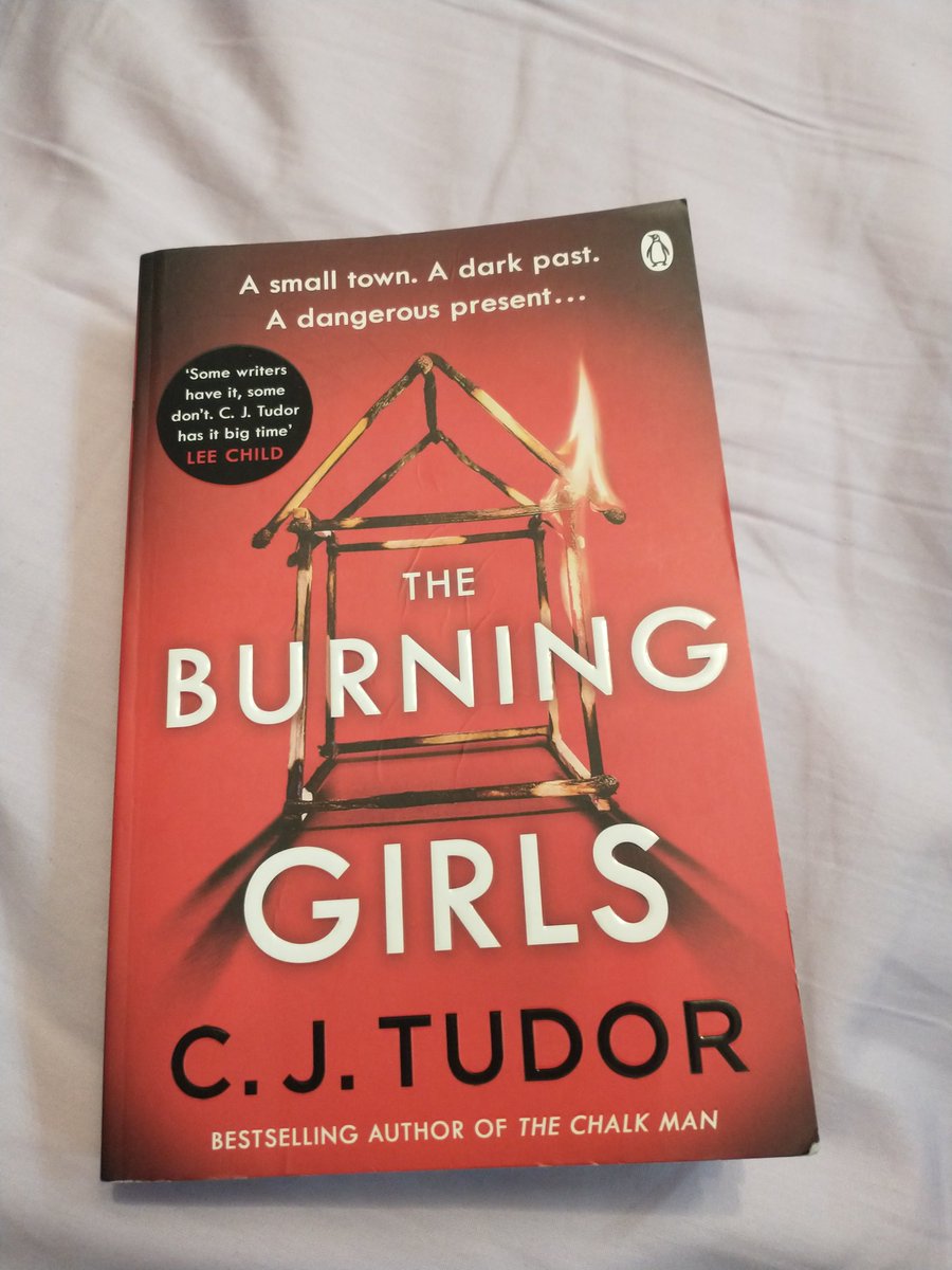 susieslats's tweet photo. My favourite so far. Loved the twists and turns in this dark and intense story. This would make an amazing film 👍📖 @cjtudor can't wait for #TheDrift #bookd #booktwt #BookLover https://t.co/xijQ3U2nkd