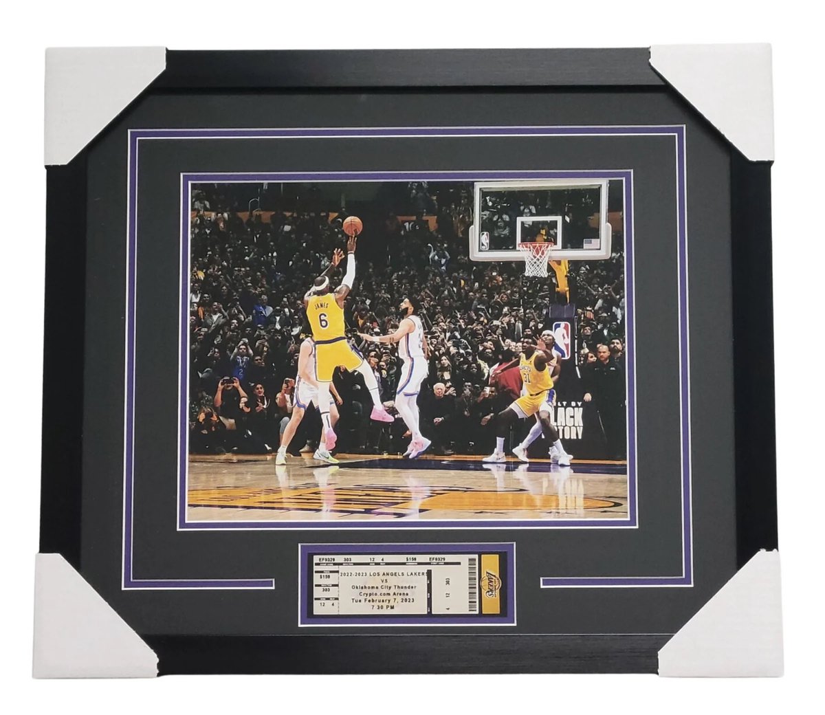 We are giving away a framed image and ticket of LeBron’s record breaking shot To enter: • RETWEET this tweet • MUST FOLLOW 👉 @BettorEdge Winner announced next Friday at 8 PM ET